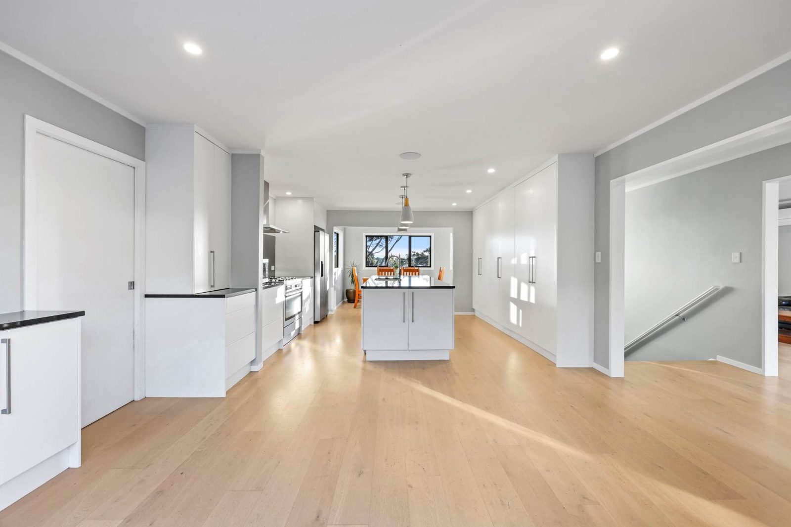 81 Pemberton Avenue, Bayview, photo 8