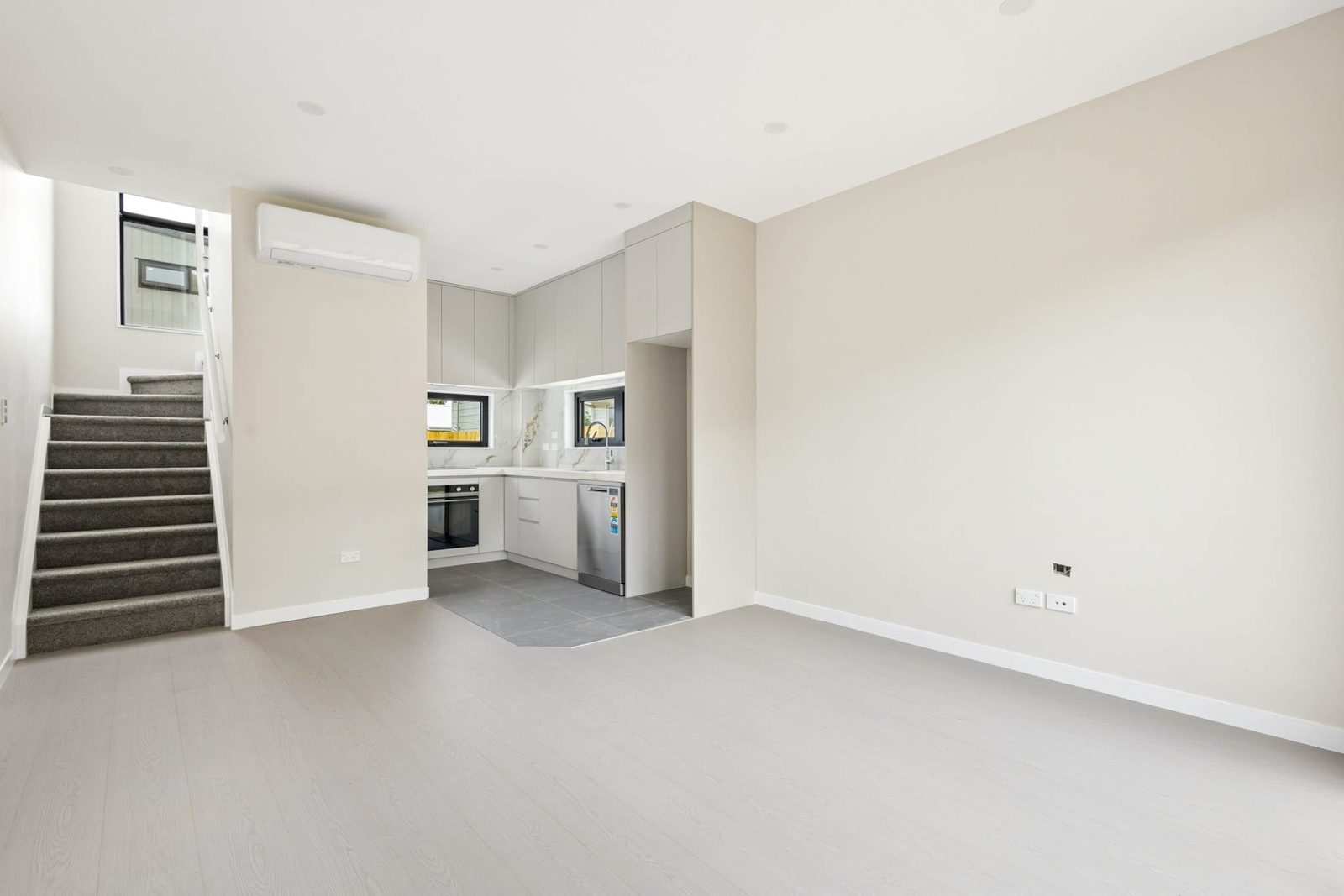 8/22 Callis Avenue, Papakura, photo 4