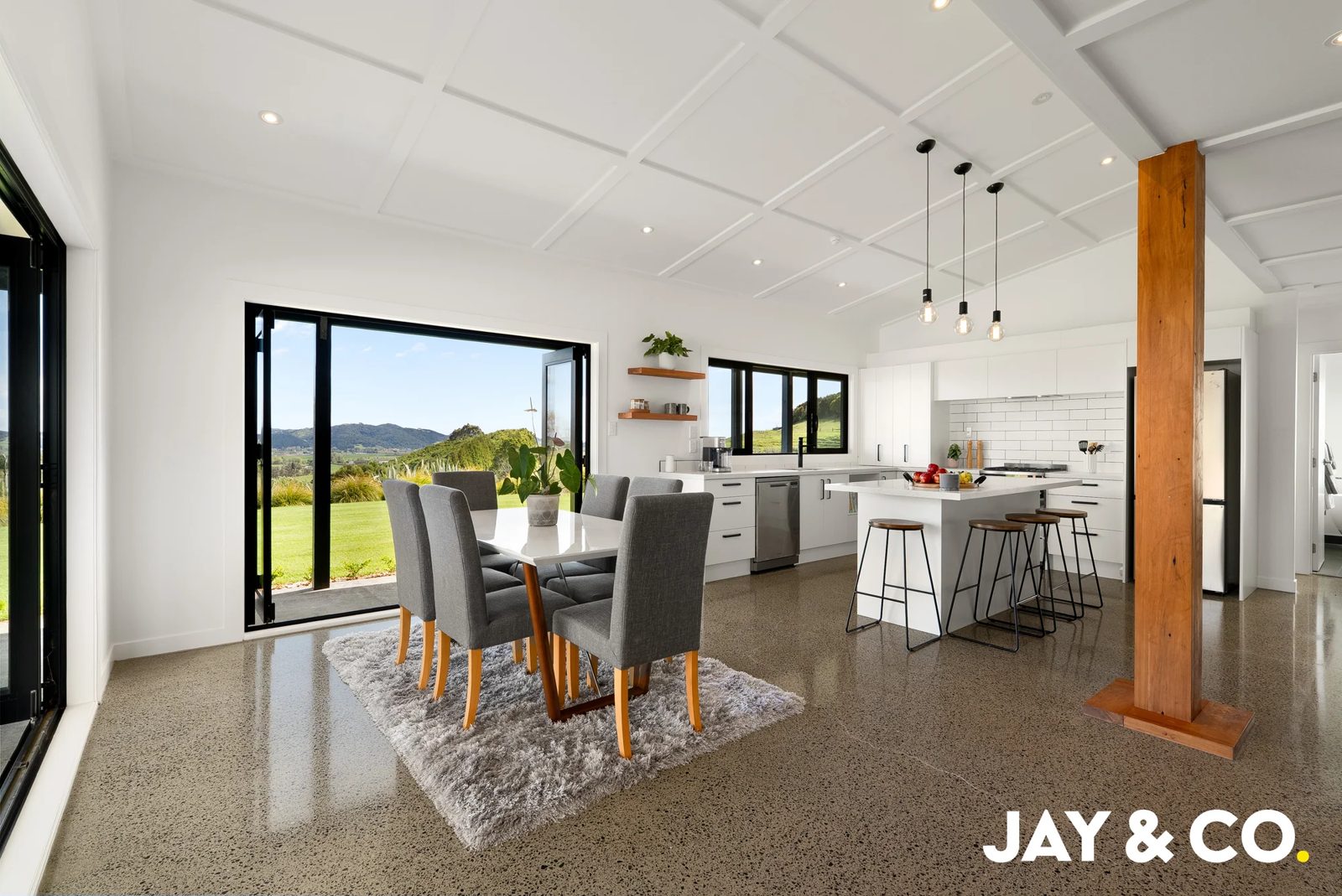 51 Munros Road, Clevedon, photo 4