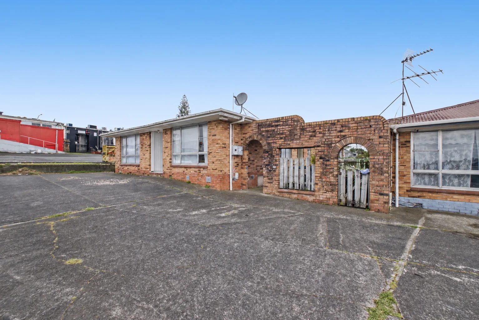 2/2 Browns Road, Manurewa, photo 1