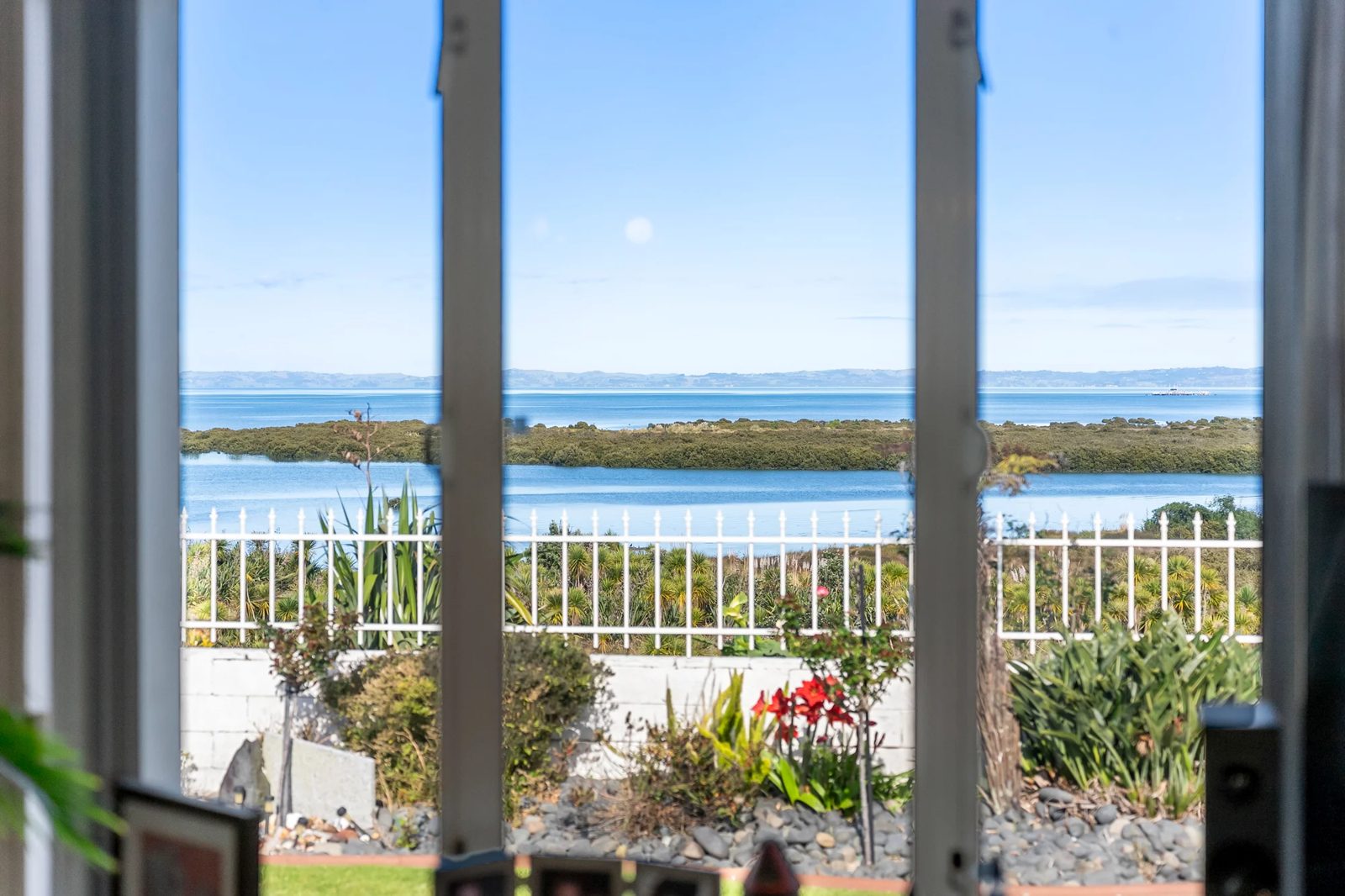 14 Eloise Place, Clendon Park, photo 8