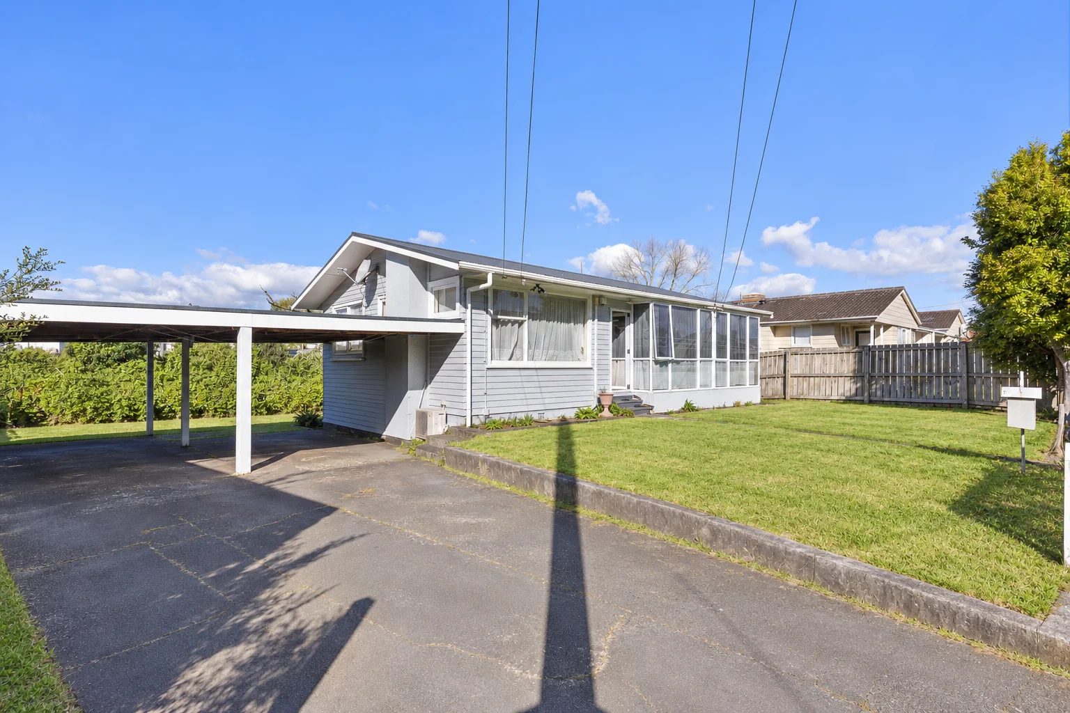13 Perth Street, Otara, photo 1