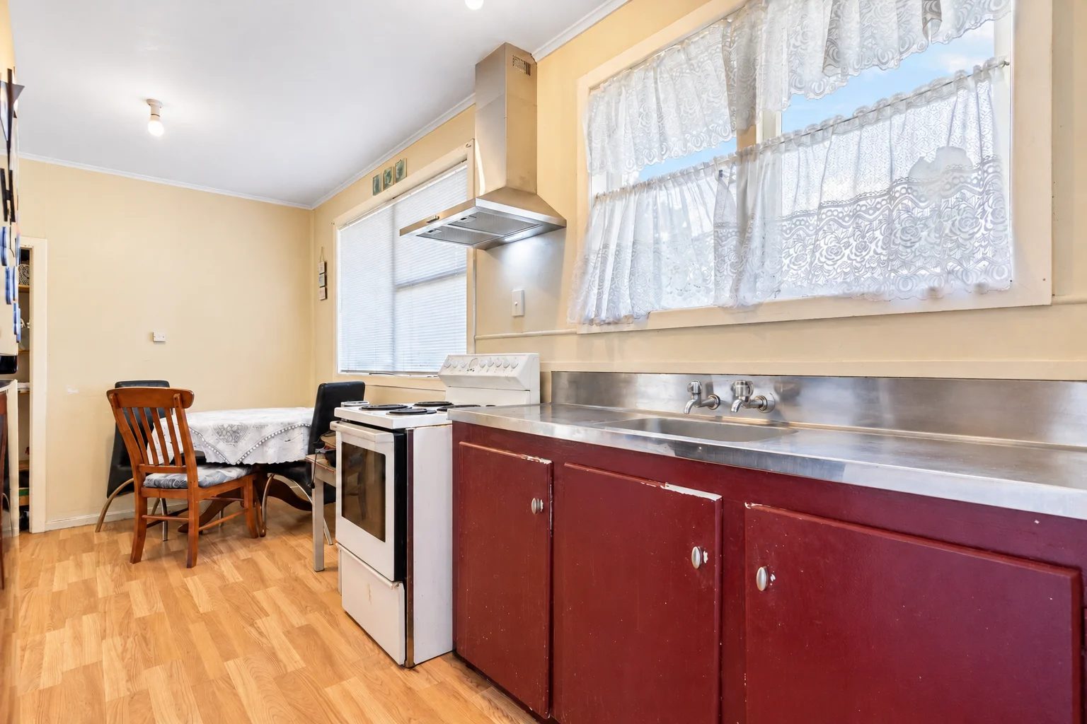 13 Perth Street, Otara, photo 5