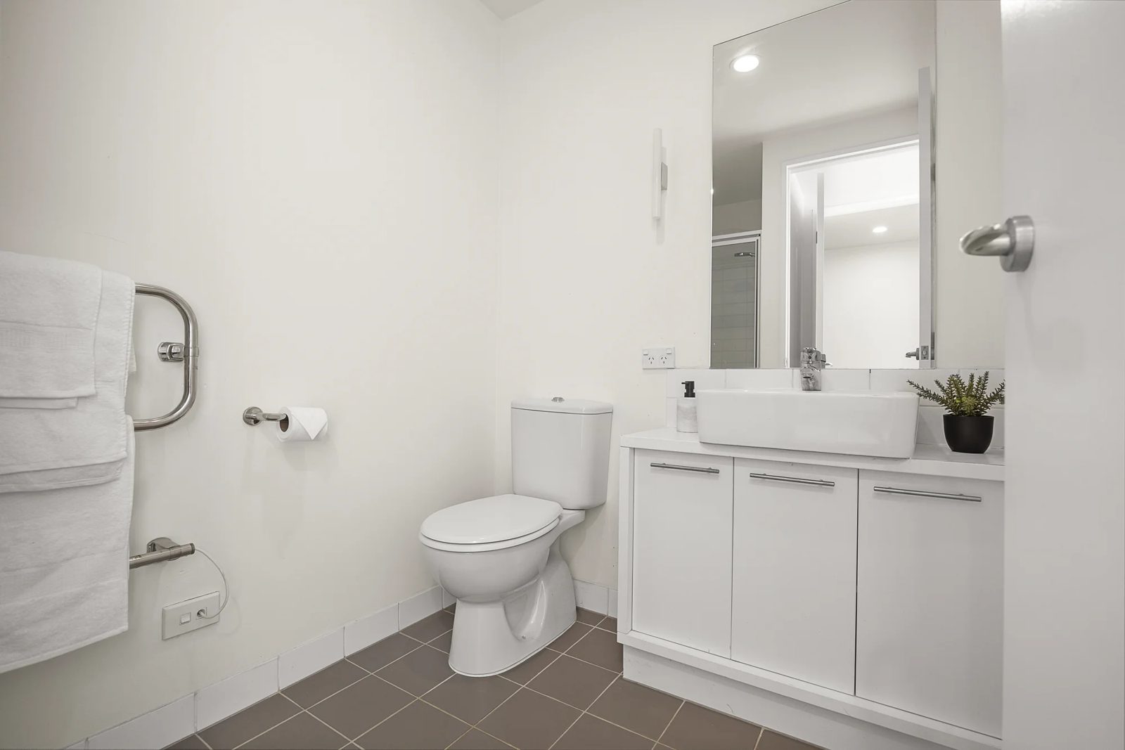 15 The Boardwalk, Freemans Bay, photo 16