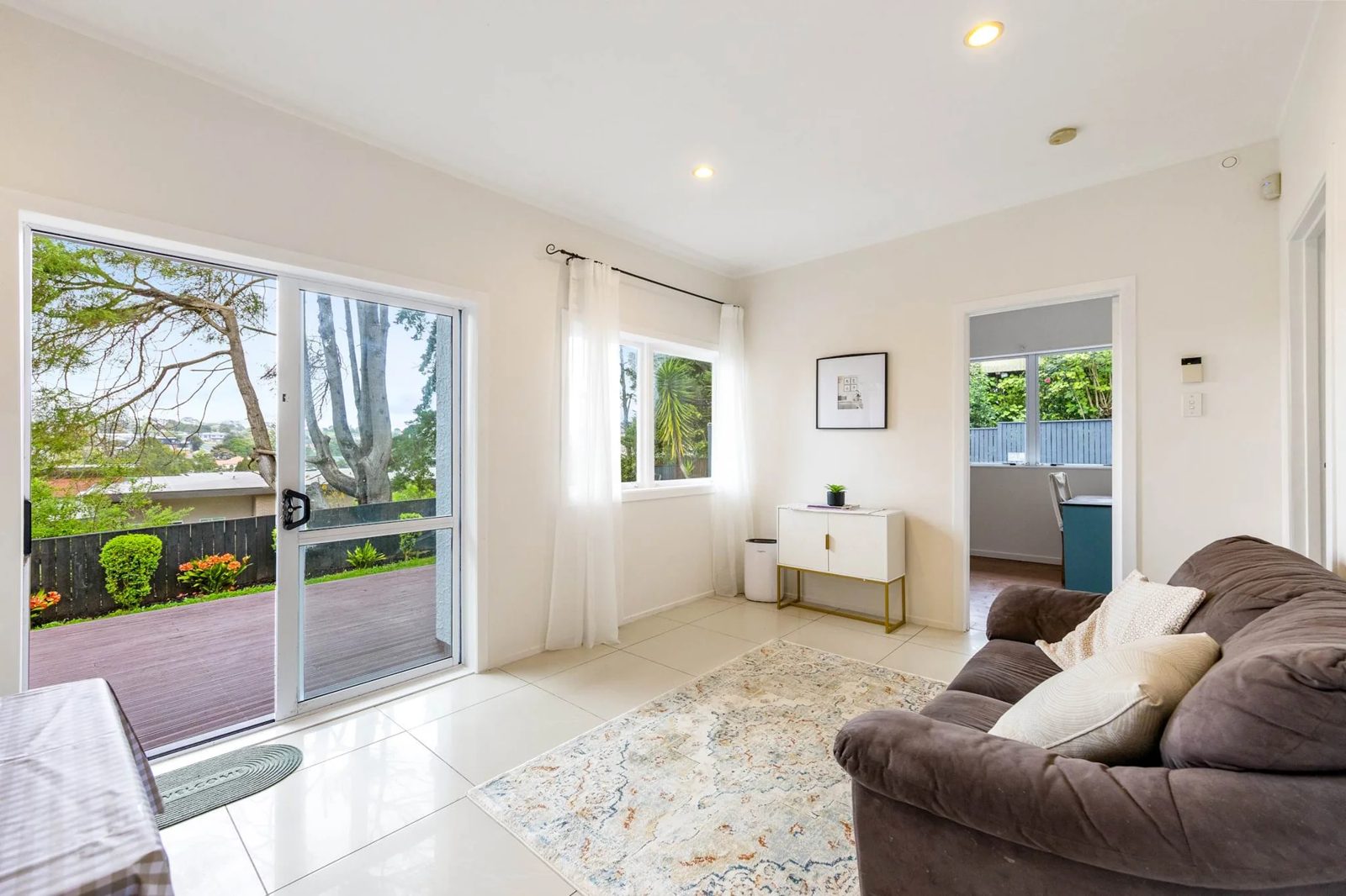 14 Tropicana Drive, Mount Roskill, photo 14