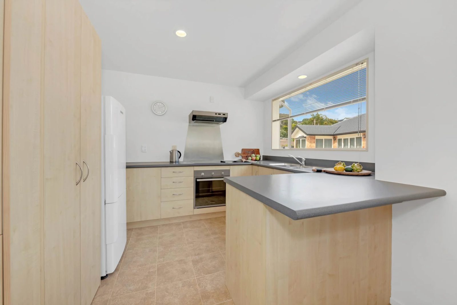 11 Swordfish Place, Maraetai, photo 5
