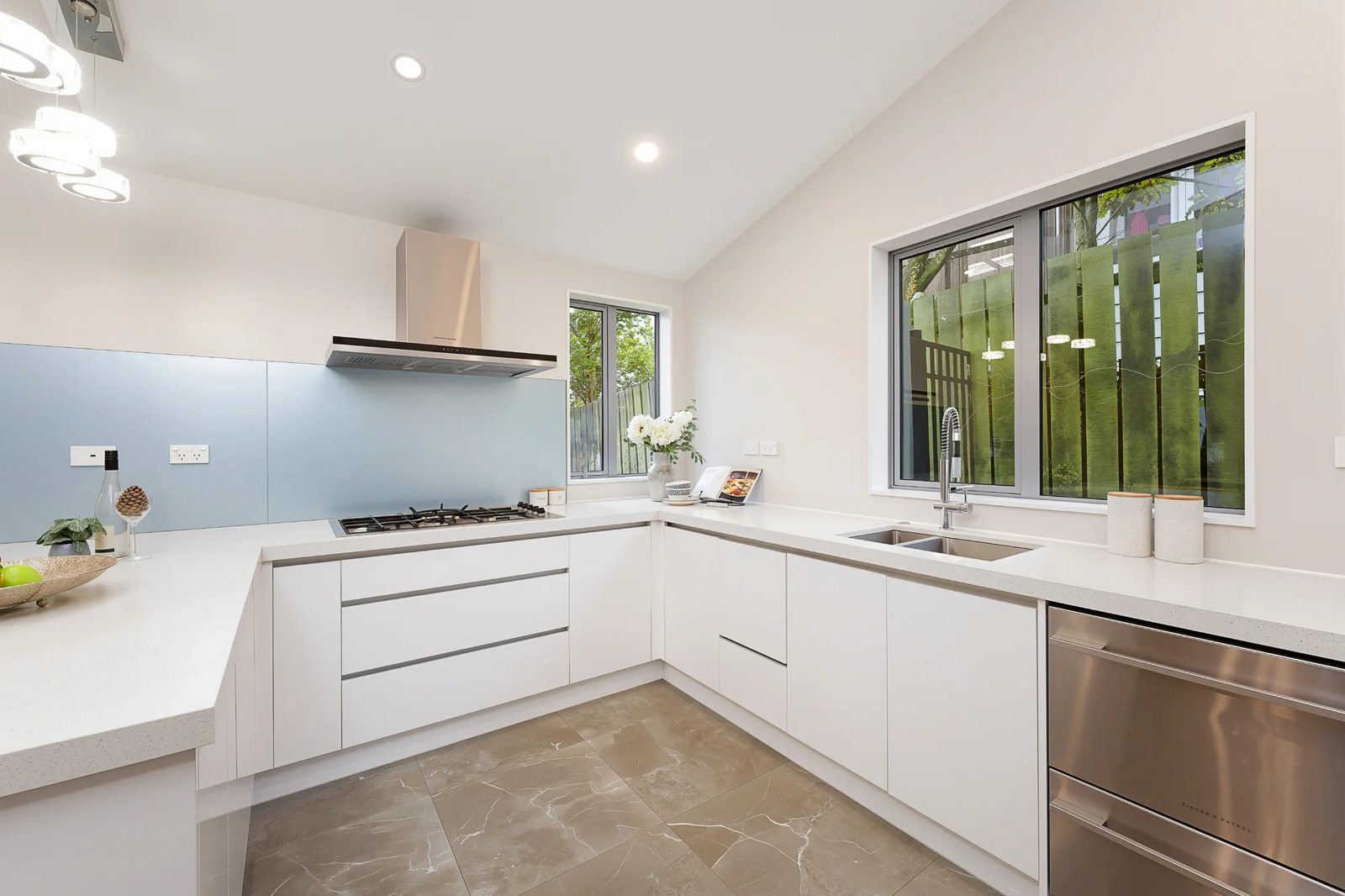 61A Simpson Road, Ranui, photo 3