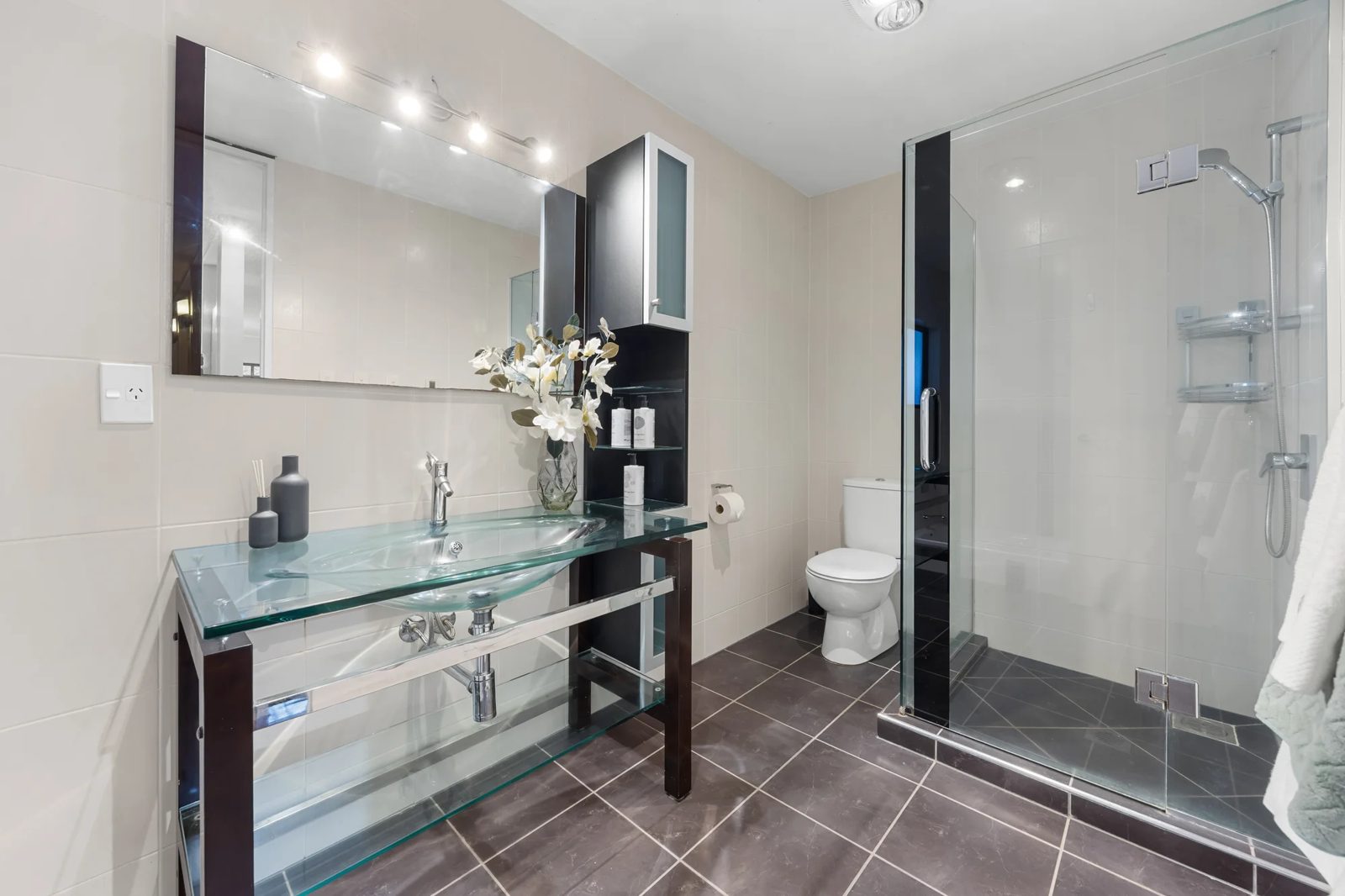 17 Debron Avenue, Remuera, photo 16
