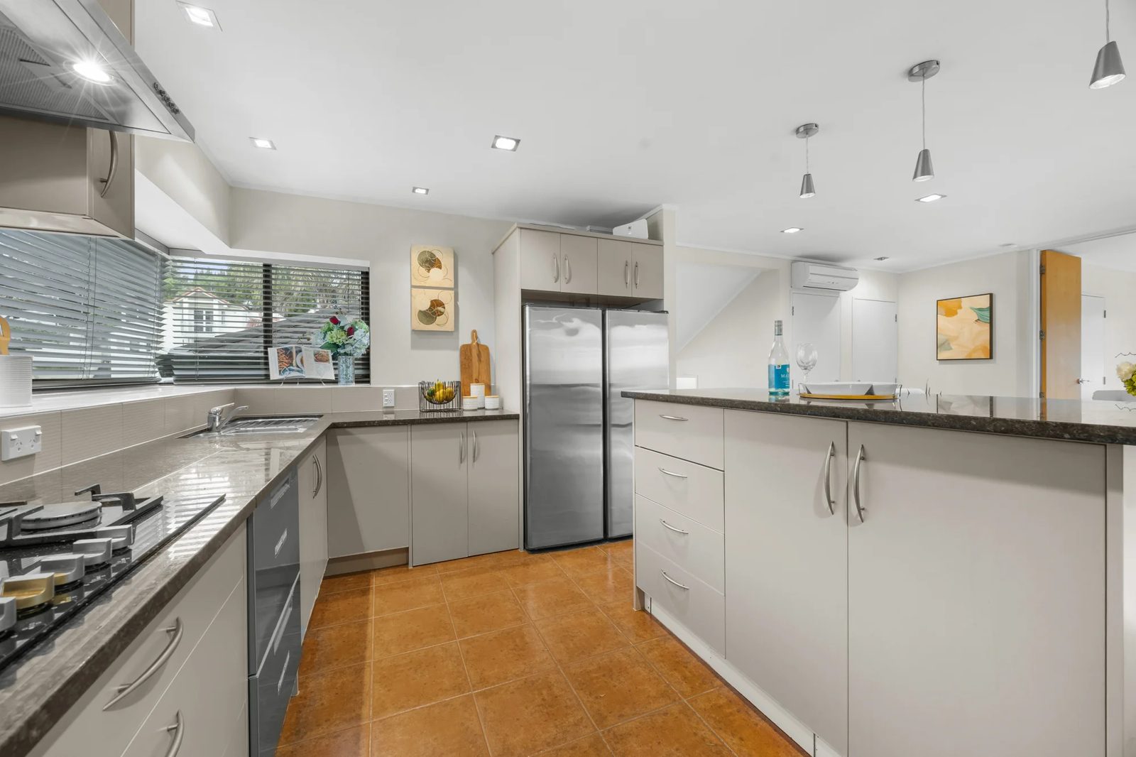17 Debron Avenue, Remuera, photo 8