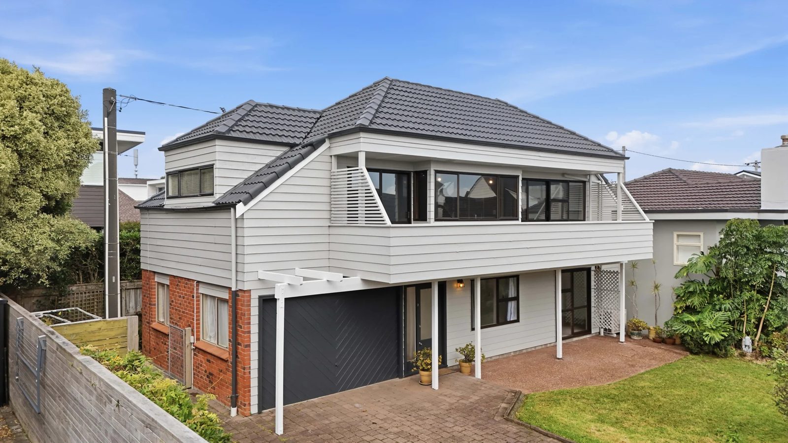 2/13 Saltburn Road, Milford, photo 1