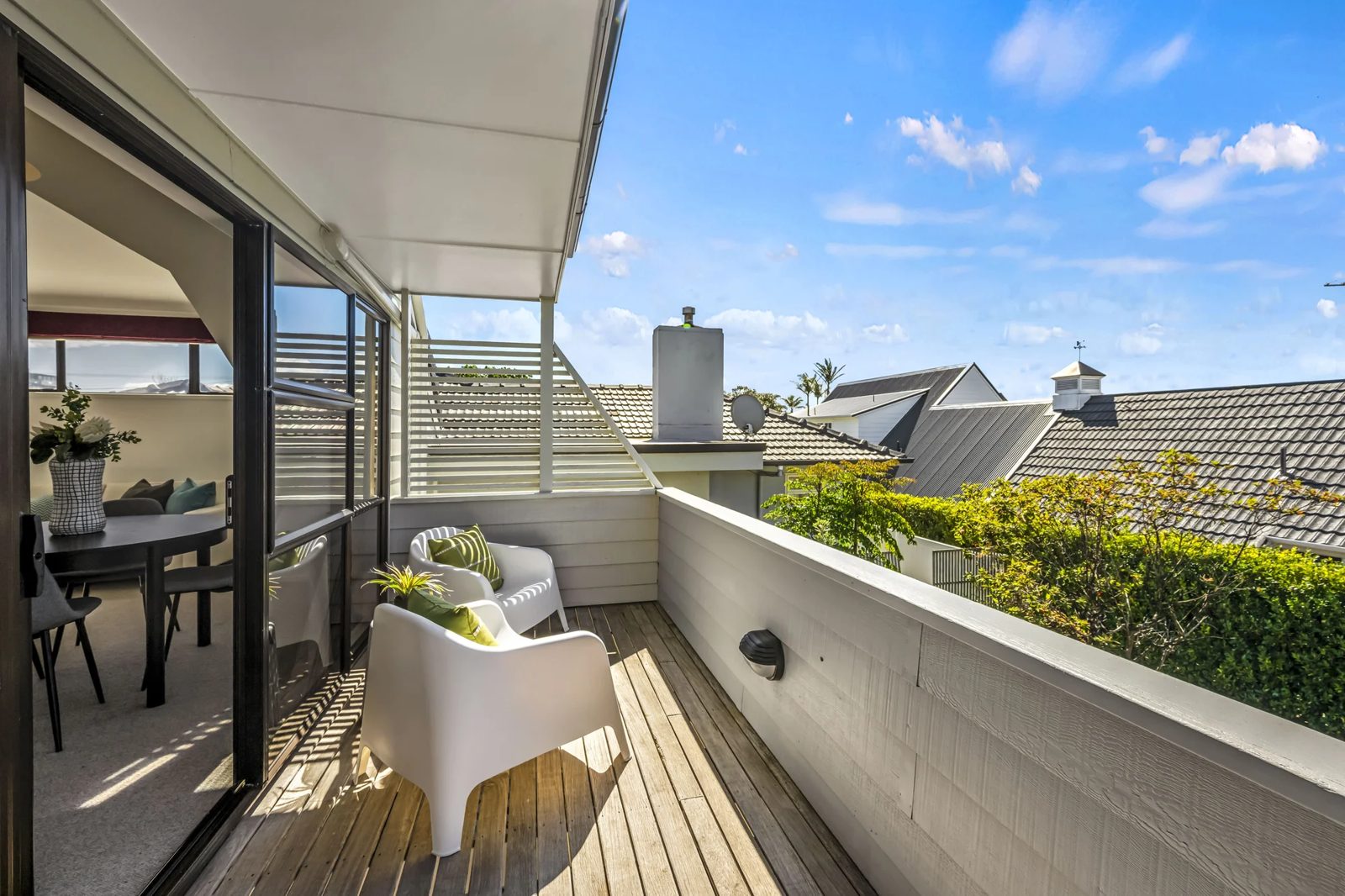 2/13 Saltburn Road, Milford, photo 2