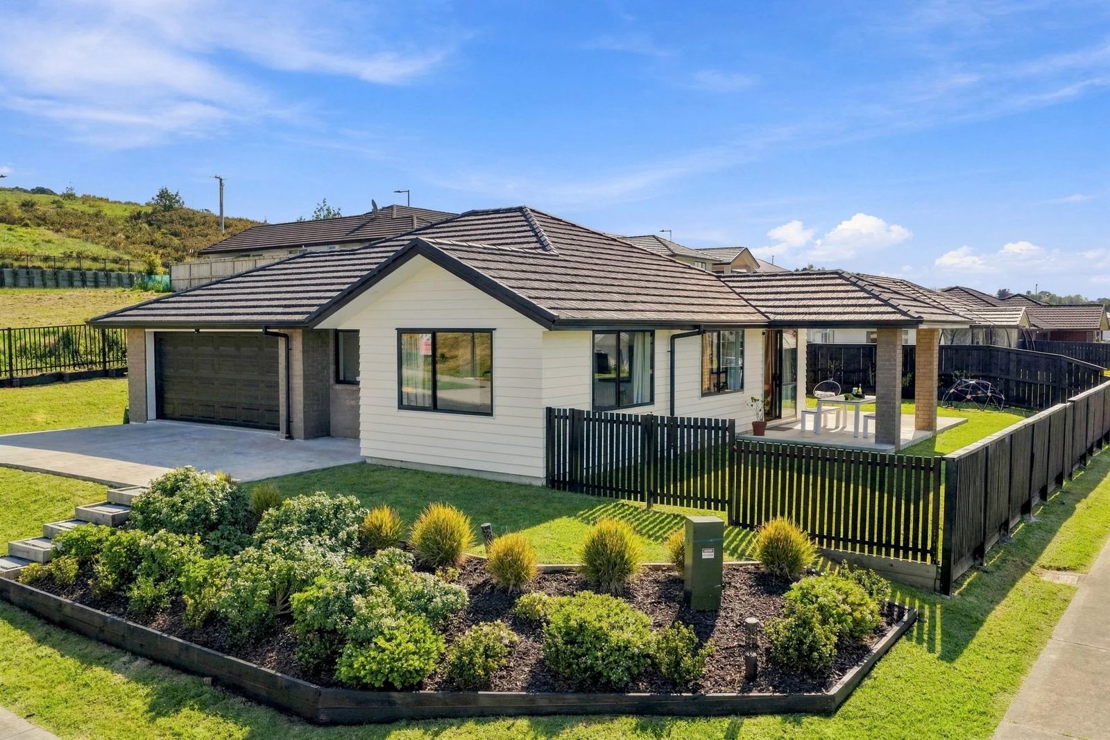 12 Awa Avenue, Helensville, photo 1