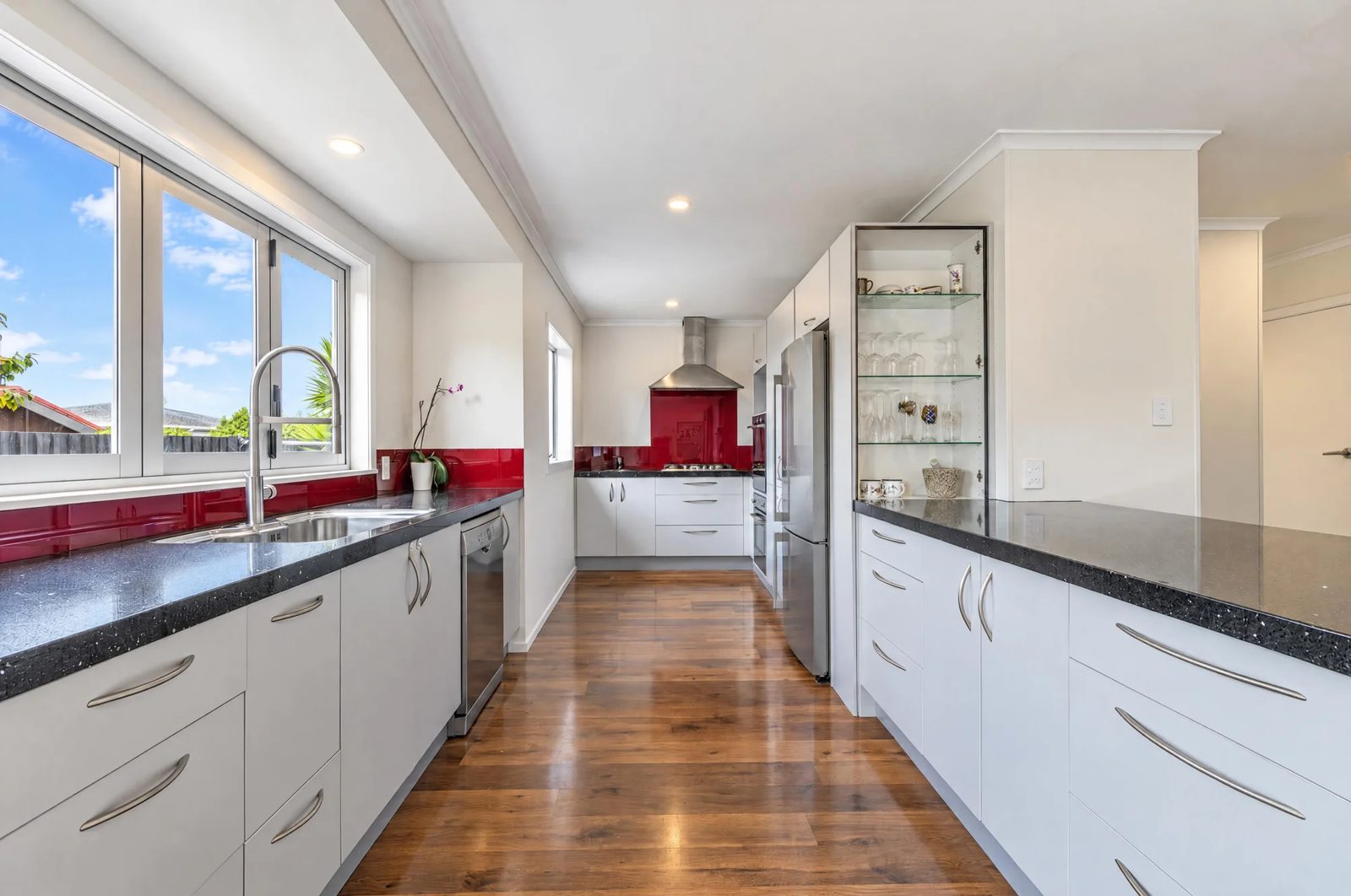12 Rene Place, Sunnyhills, photo 2
