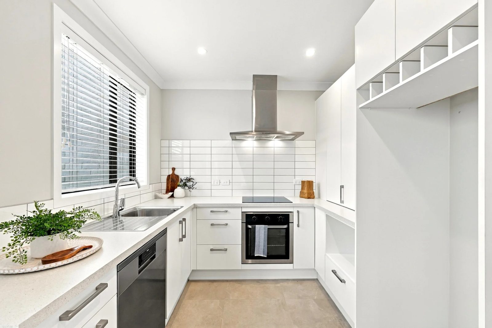 12 Propeller Avenue, Whenuapai, photo 6