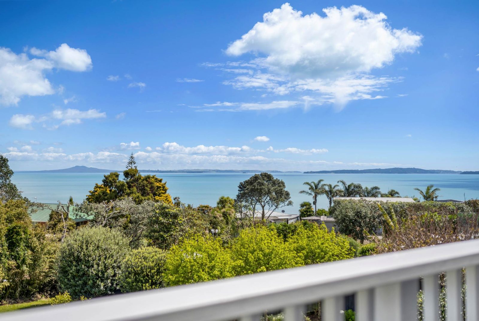 58 Craig Road, Maraetai, photo 1