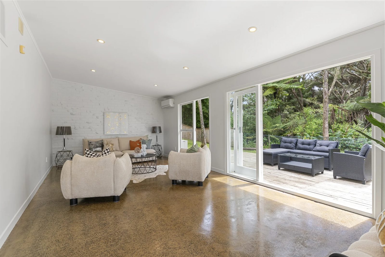 246 Glengarry Road, Glen Eden, photo 7