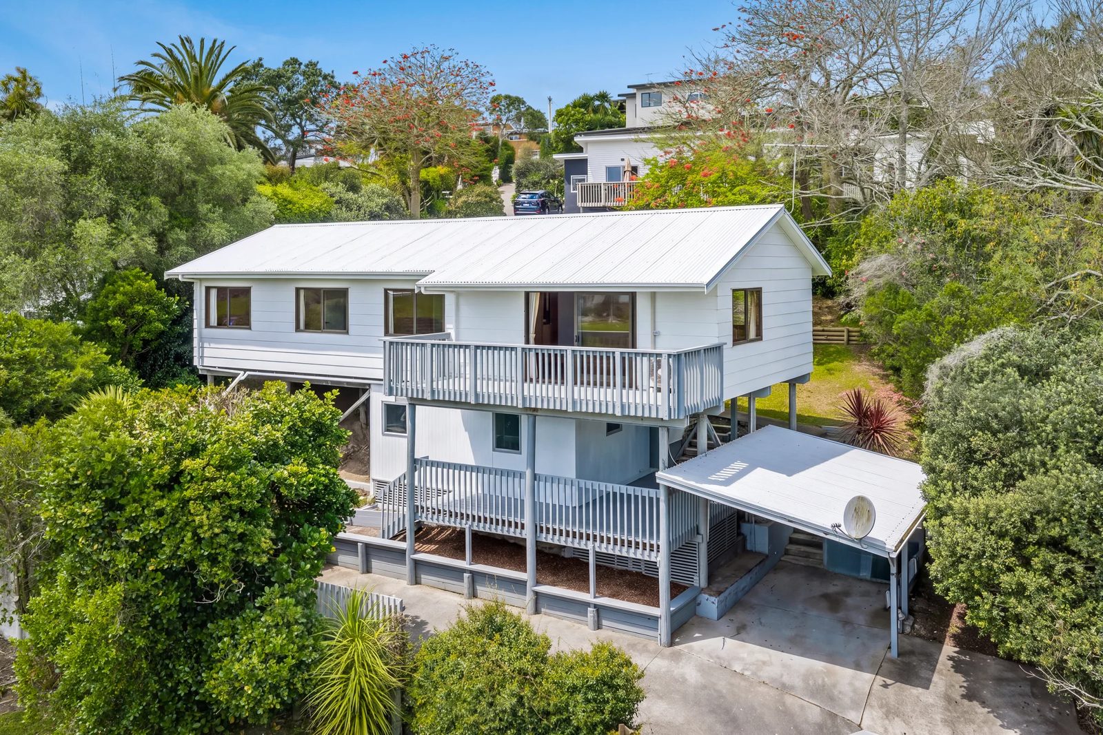 12 Delshaw Avenue, Stanmore Bay, photo 1
