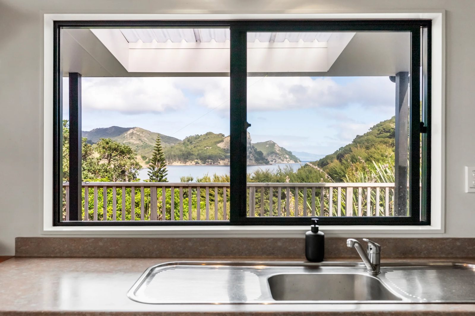 349 Blind Bay Road, Great Barrier Island, photo 9