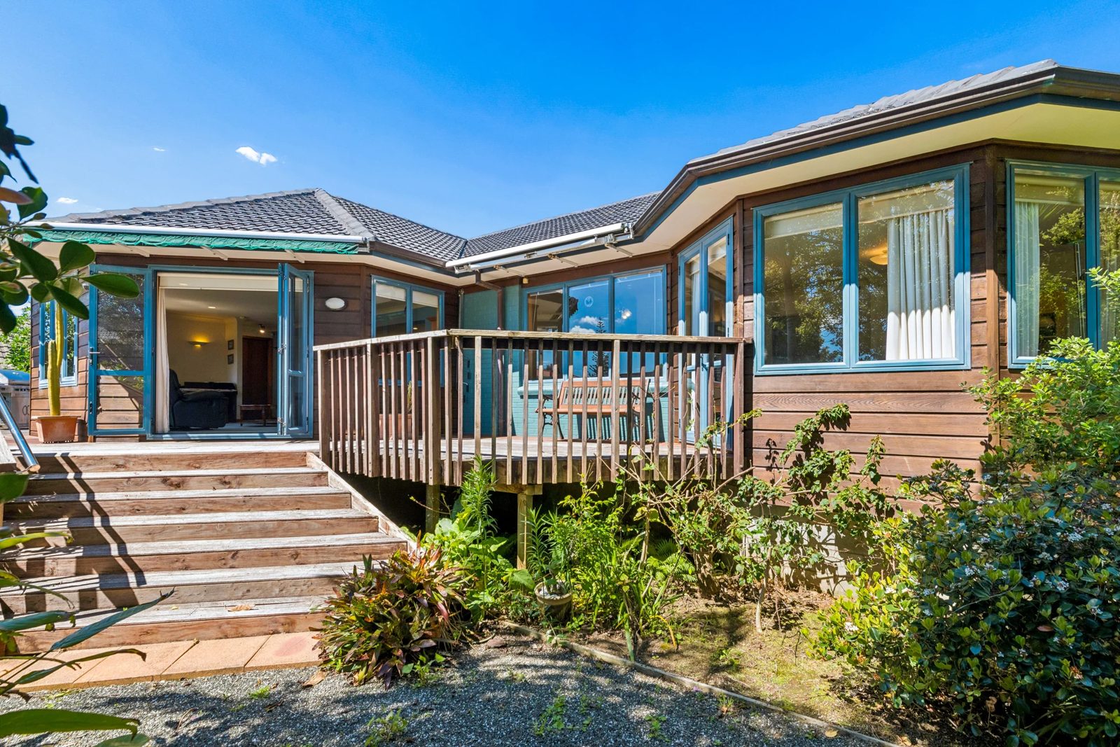 17 Ngaio Avenue, Mangere Bridge, photo 1