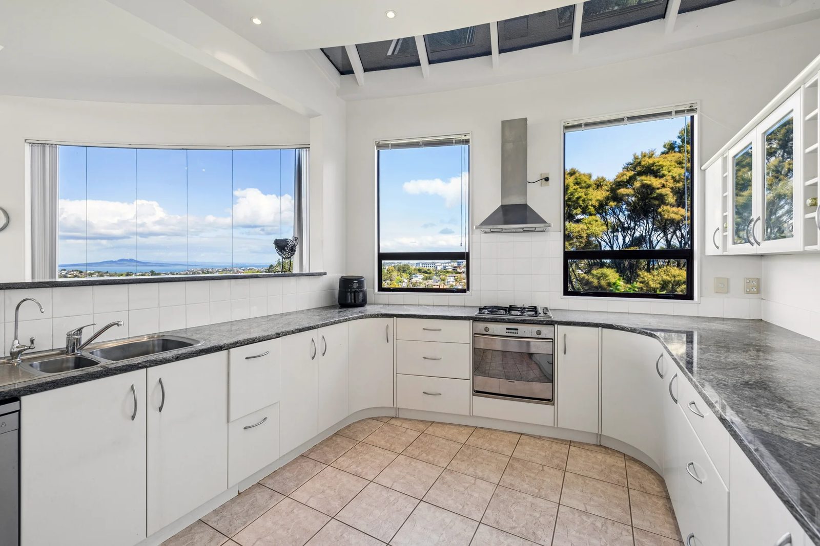 77 Fitzwilliam Drive, Torbay, photo 10