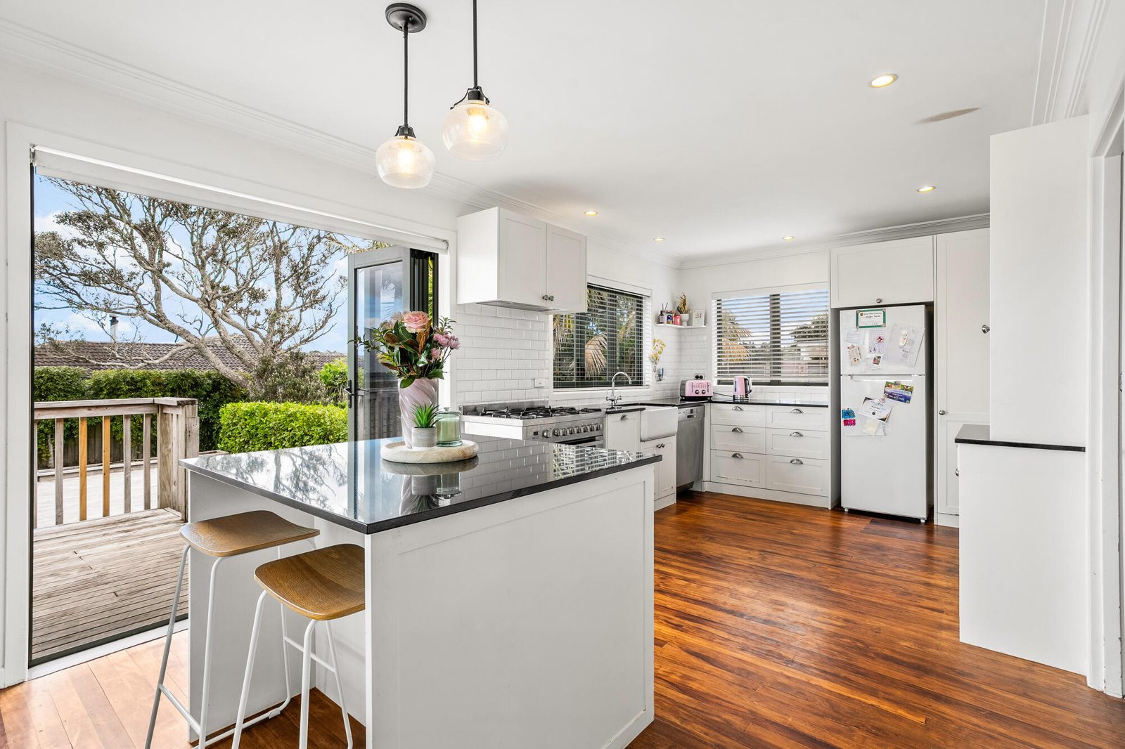 118 Taikata Road, Te Atatu Peninsula, photo 8