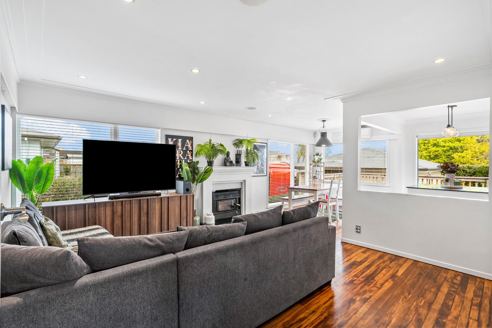118 Taikata Road, Te Atatu Peninsula, photo 9