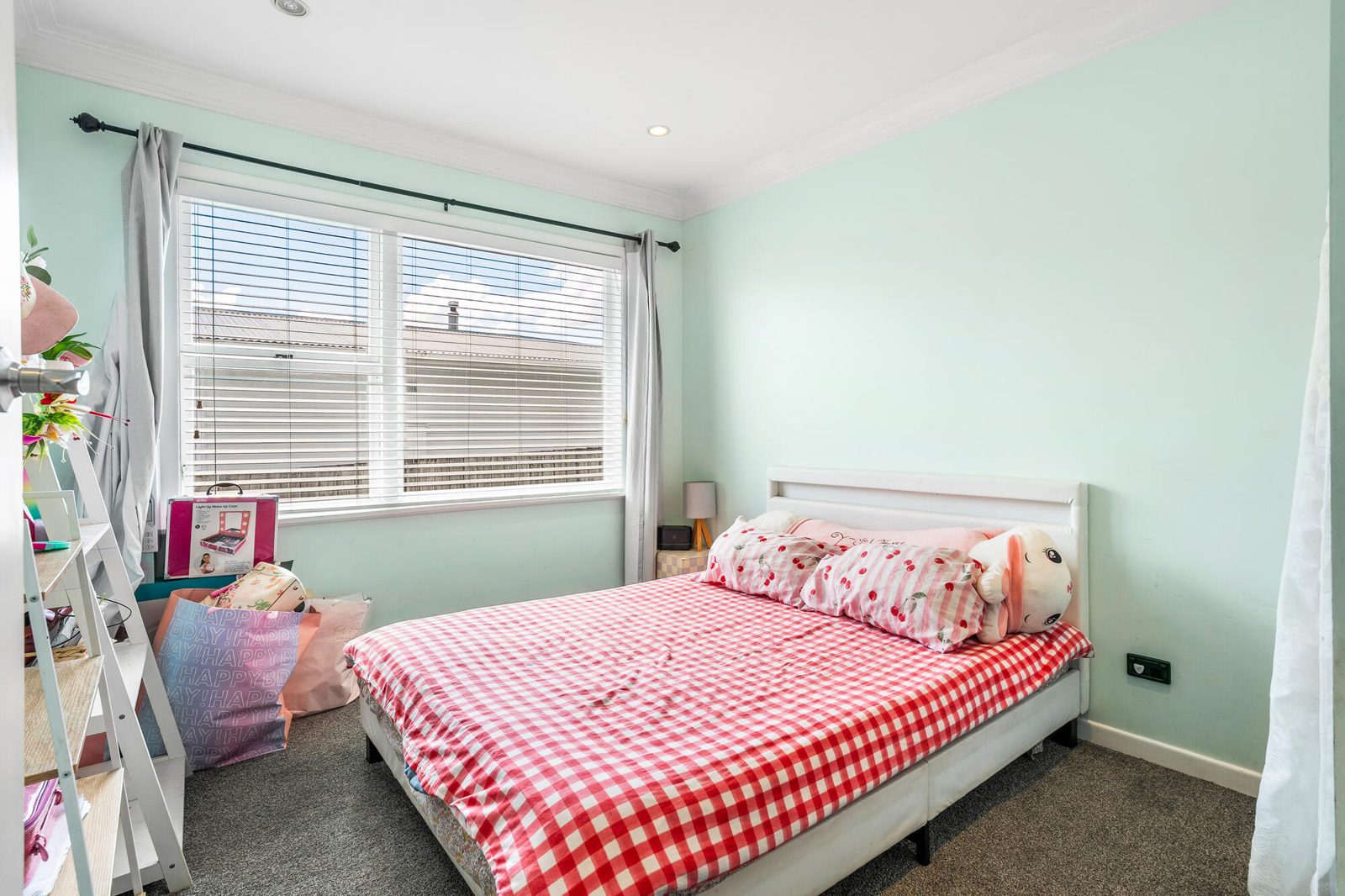 118 Taikata Road, Te Atatu Peninsula, photo 10
