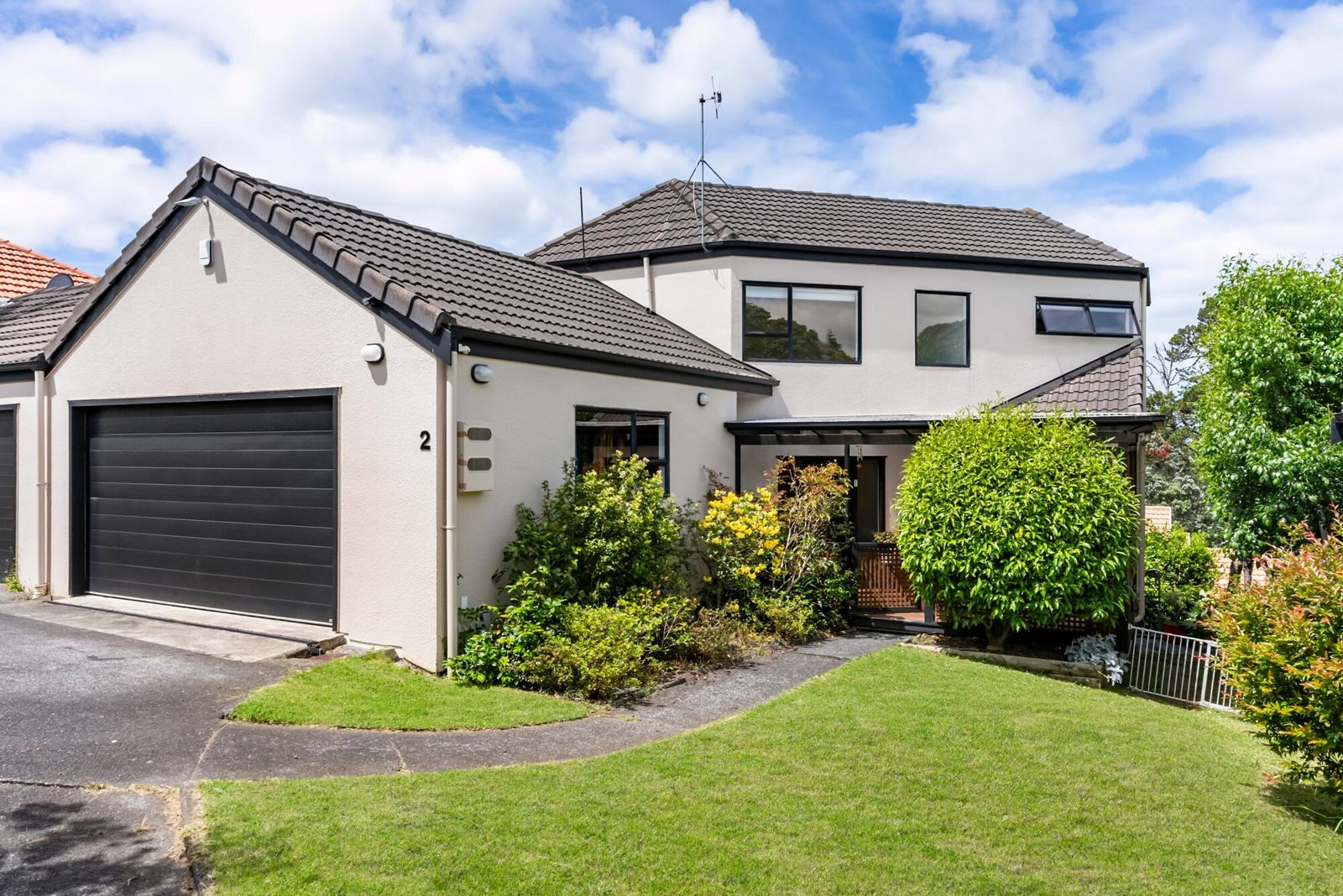 2/11 Waratah Street, Birkenhead, photo 1