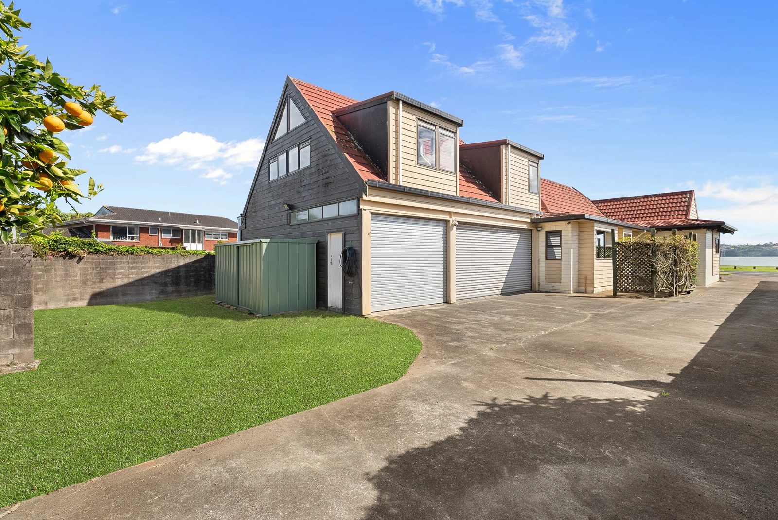 84 Kiwi Esplanade, Mangere Bridge, photo 3