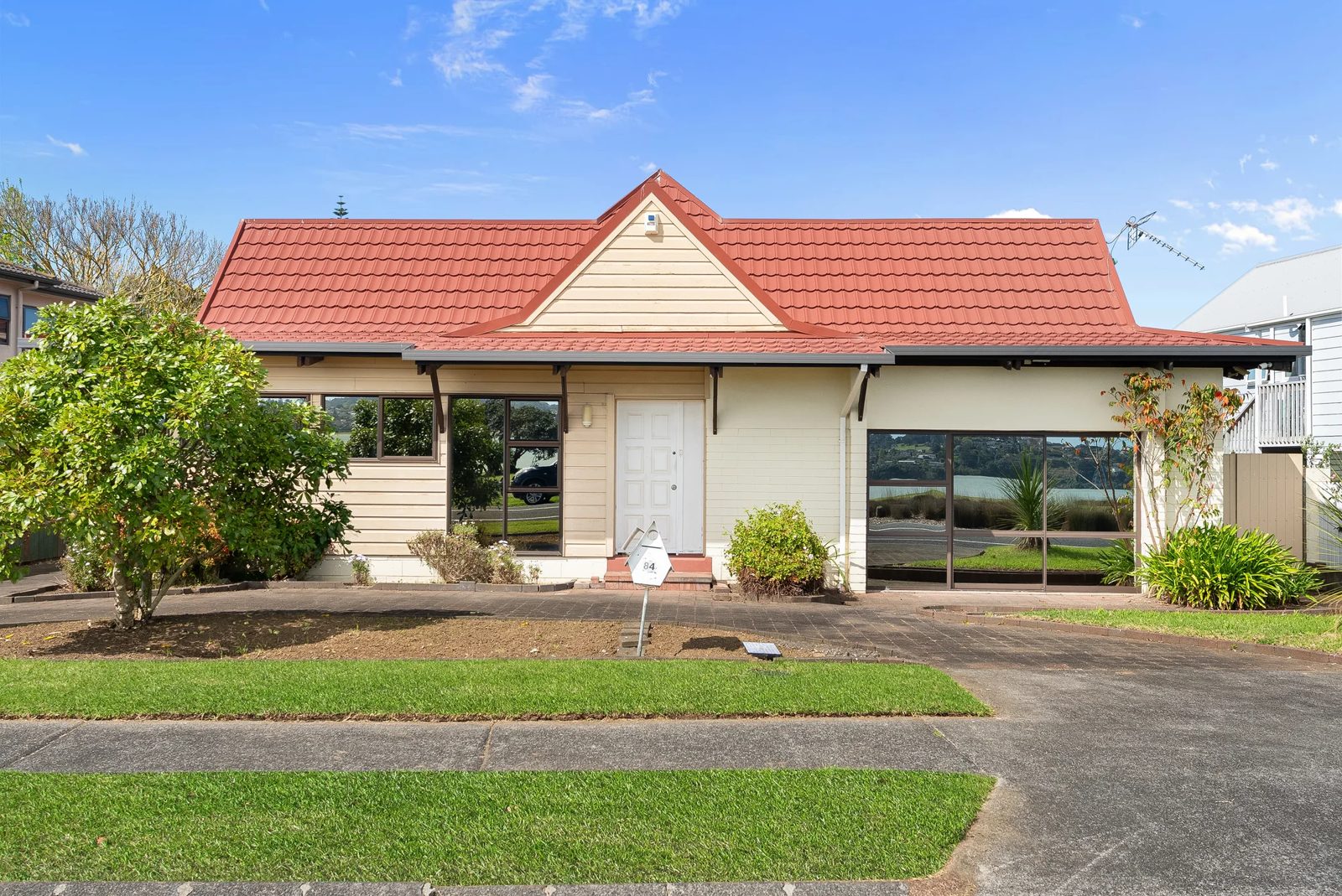 84 Kiwi Esplanade, Mangere Bridge, photo 6