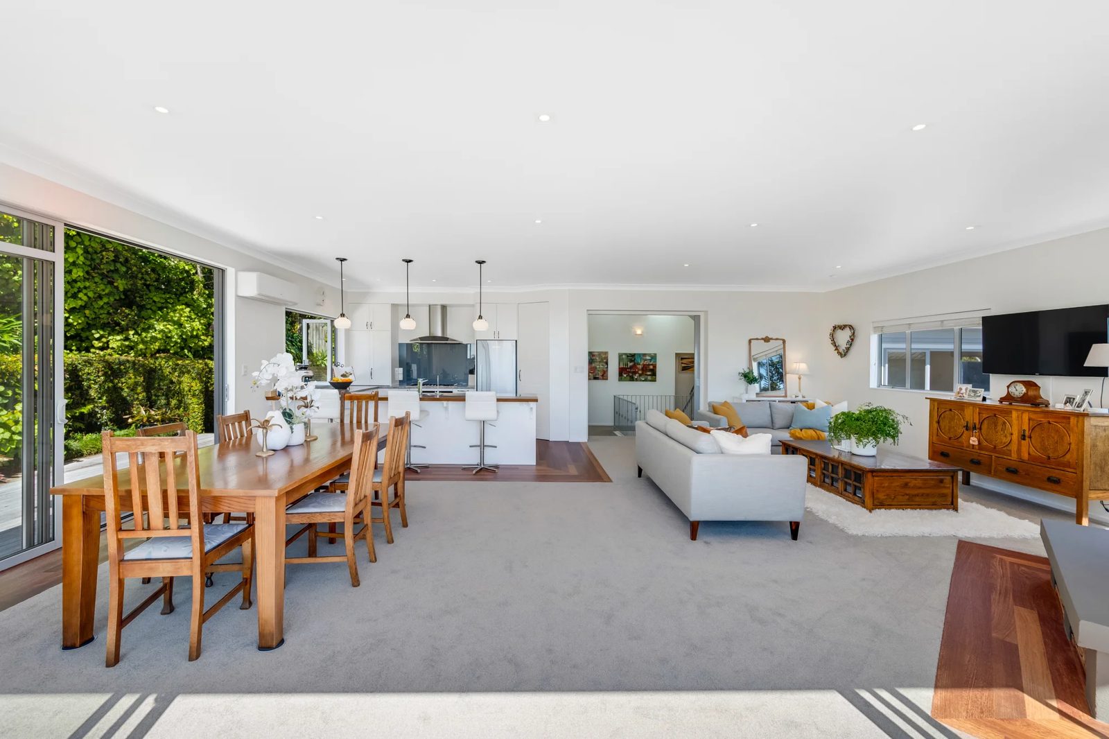 26 Copperfield Terrace, Mellons Bay, photo 7