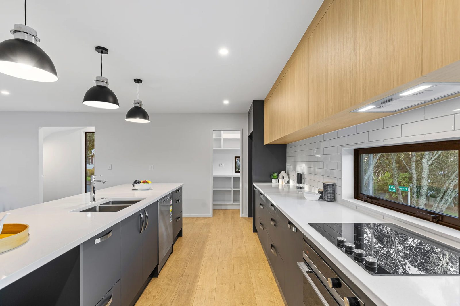 11A Fitzherbert Avenue, West Harbour, photo 3