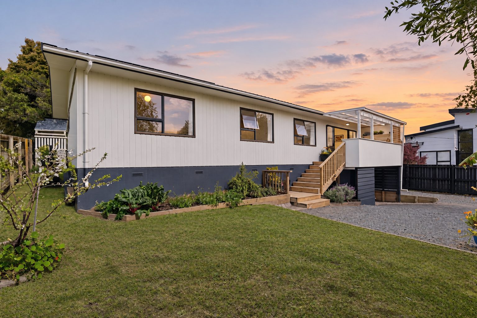 13 Brandon Road, Manly, photo 1
