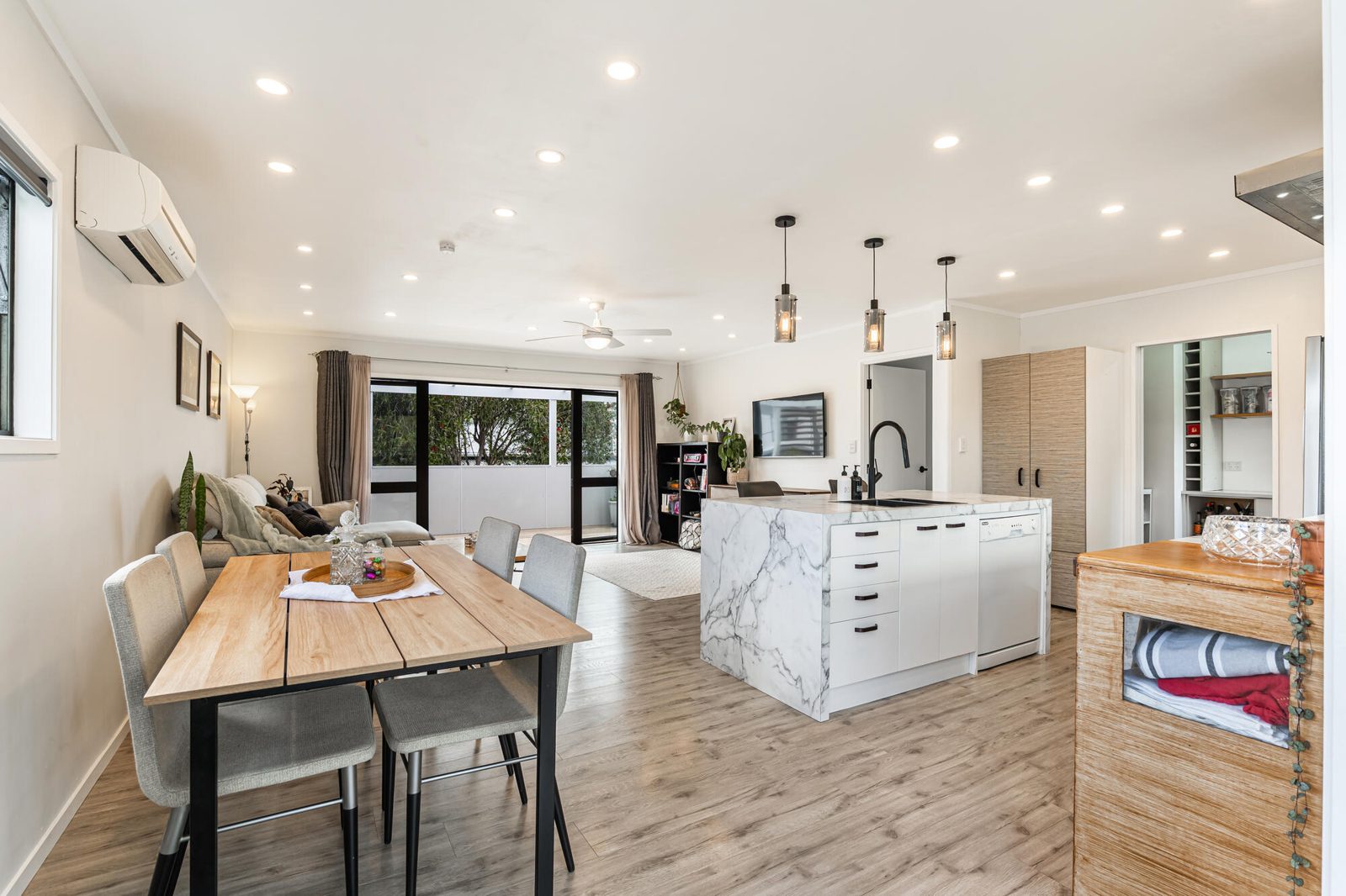 13 Brandon Road, Manly, photo 12