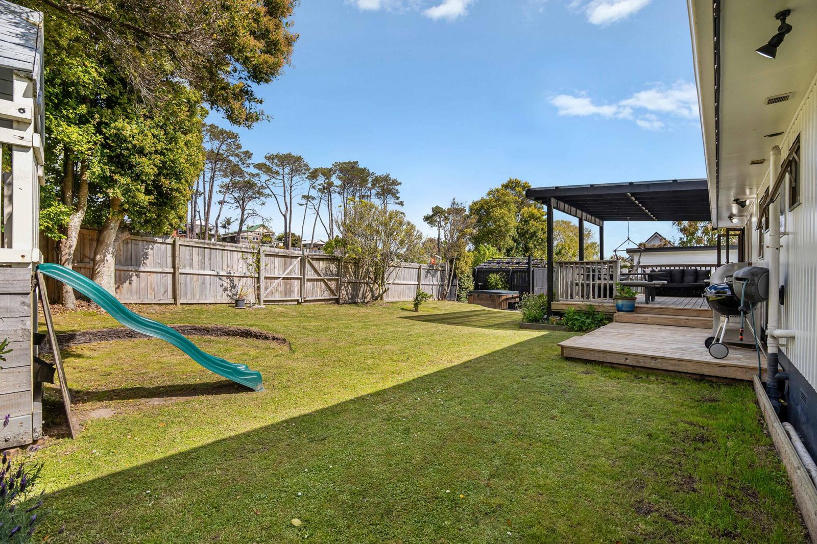 13 Brandon Road, Manly, photo 10