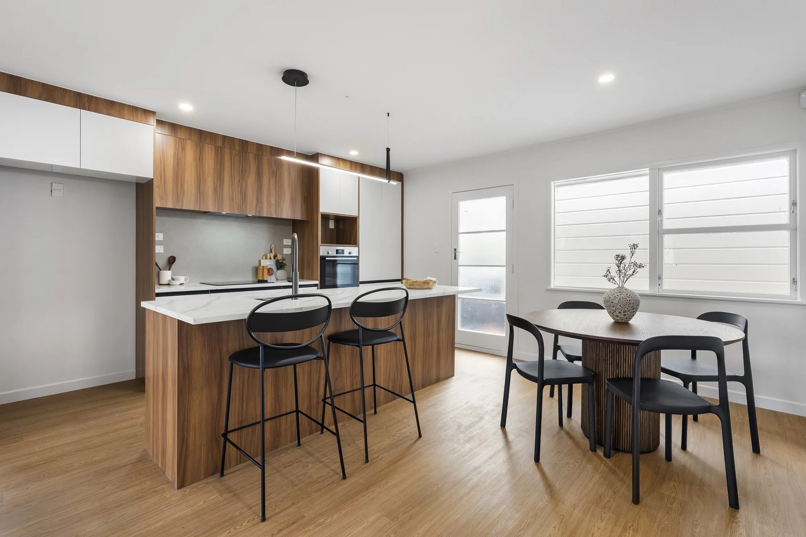 46 Fairclough Road, Beach Haven, photo 6