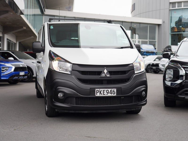 2022 Mitsubishi Express SWB 2.0D/6AT, photo 2
