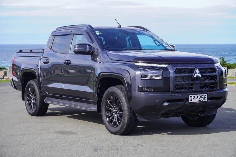 2024 Mitsubishi Triton VRX 4x4 auto