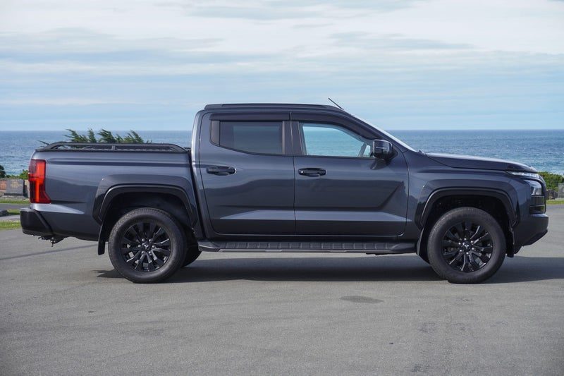 2024 Mitsubishi Triton VRX 4x4 auto, photo 2