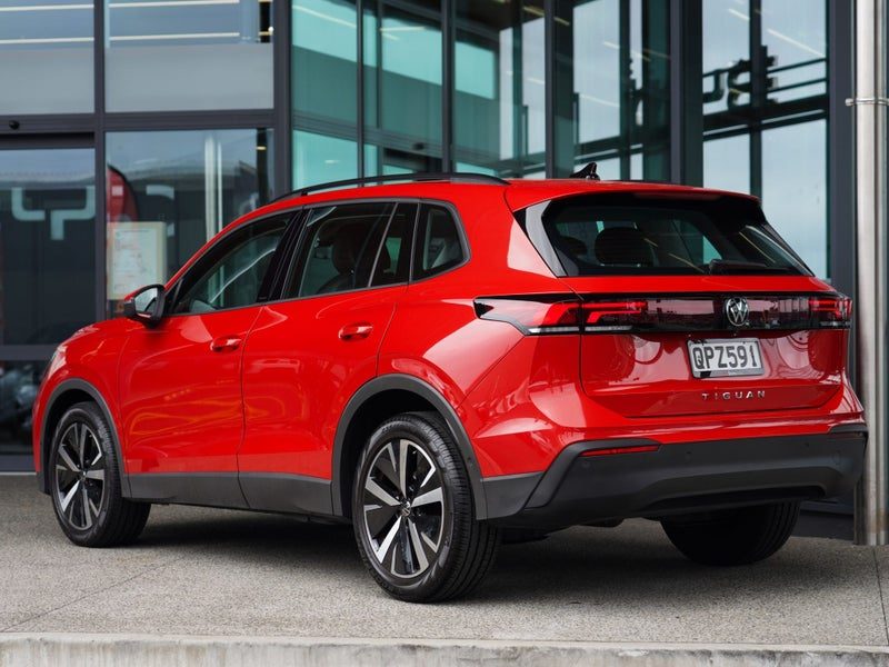 2024 Volkswagen Tiguan Life 1.4PT/7AT, photo 3