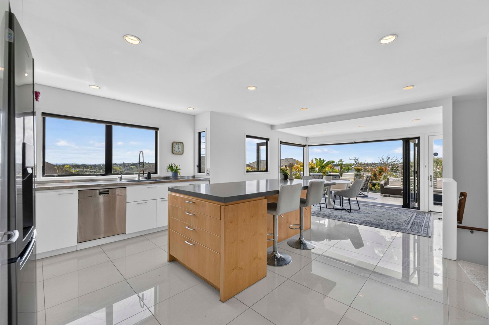 11 Waiatarua Road, Remuera, photo 4