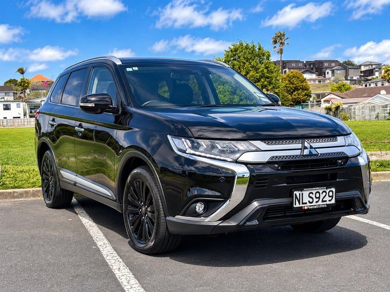 2021 Mitsubishi Outlander VRX 4WD 7 SEATS, photo 2