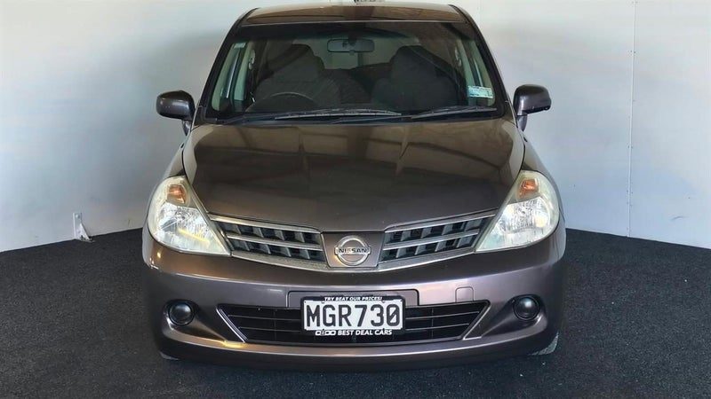2008 Nissan Tiida, photo 2