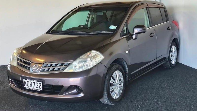 2008 Nissan Tiida, photo 3