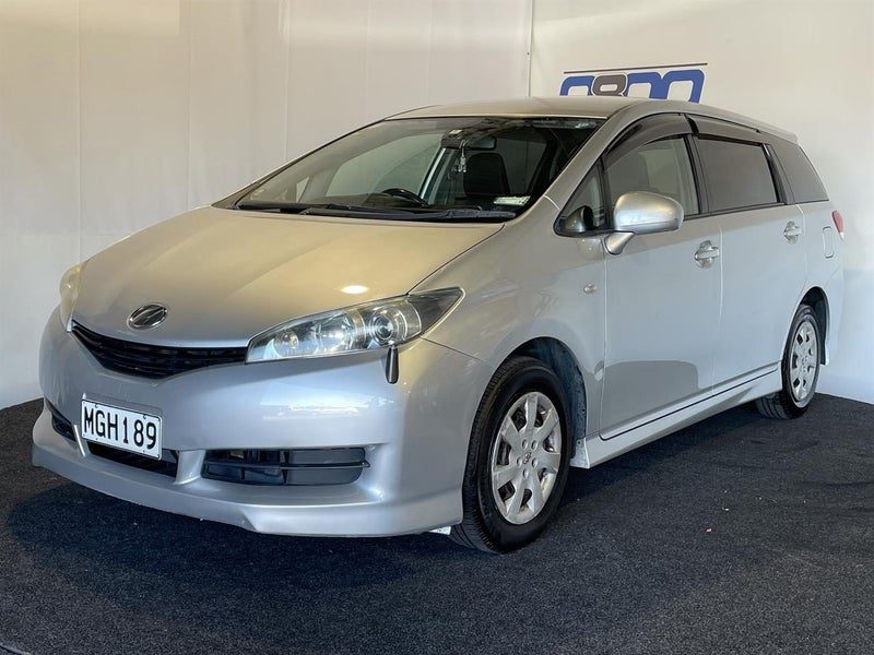 2010 Toyota Wish, photo 3