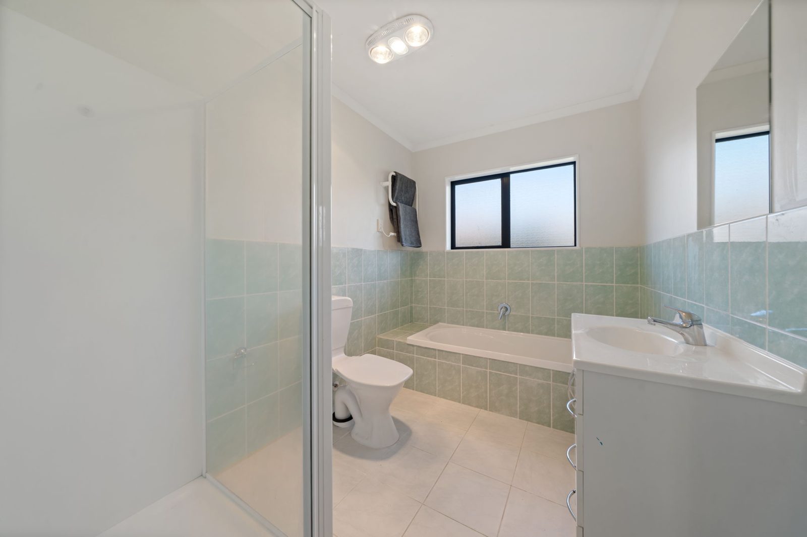 83 Pitt Avenue, Clendon Park, photo 13