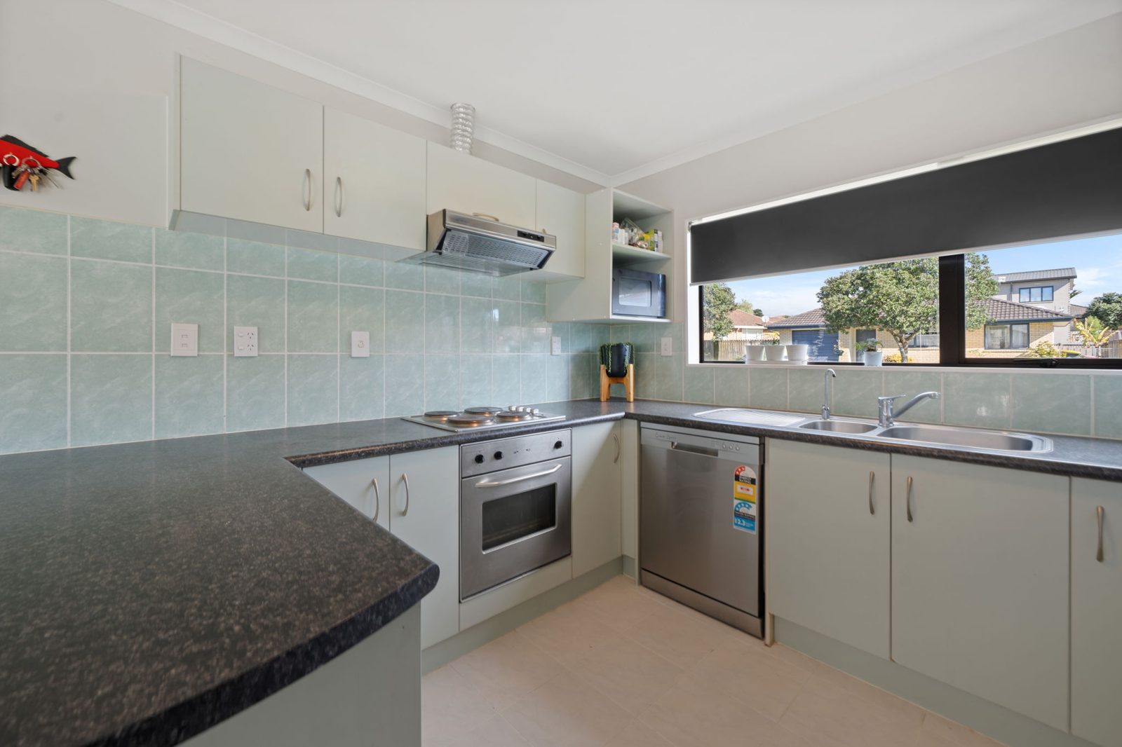 83 Pitt Avenue, Clendon Park, photo 4
