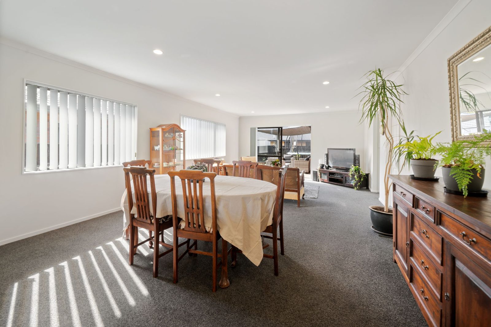 83 Pitt Avenue, Clendon Park, photo 6