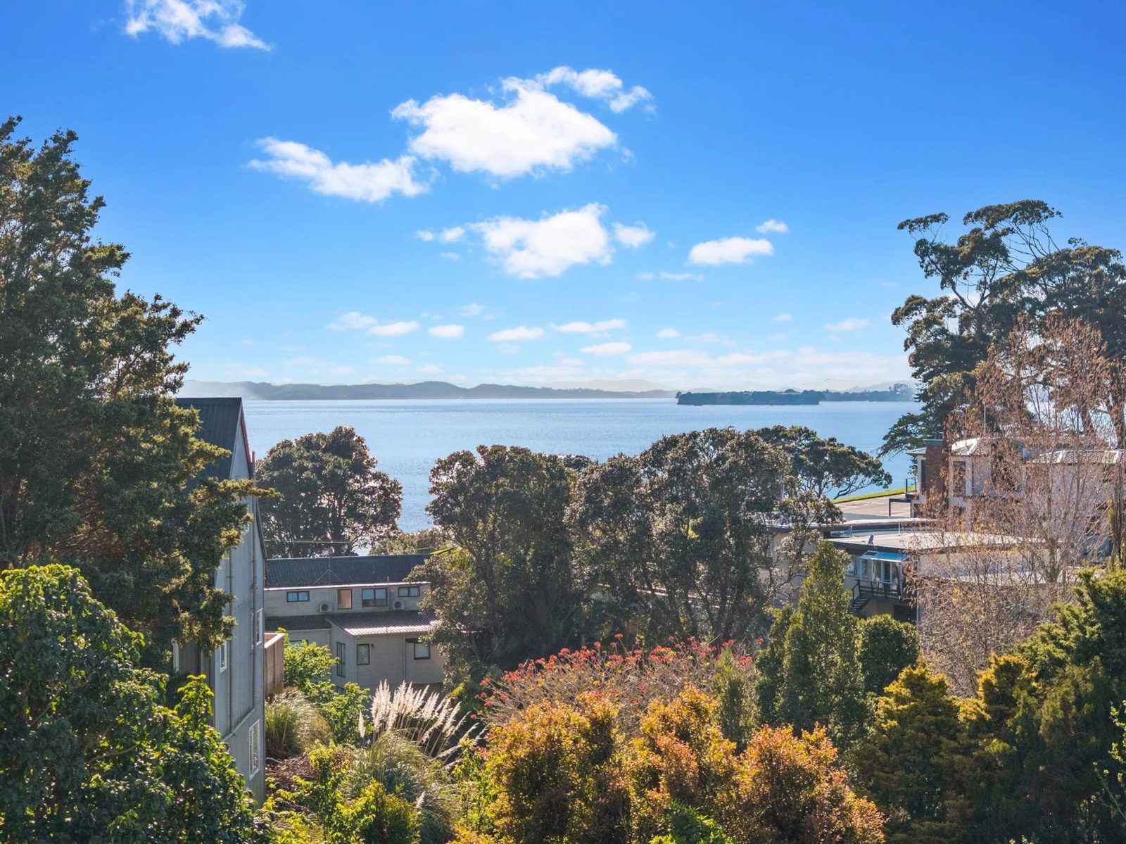 18 Gibson Place, Mellons Bay, photo 3