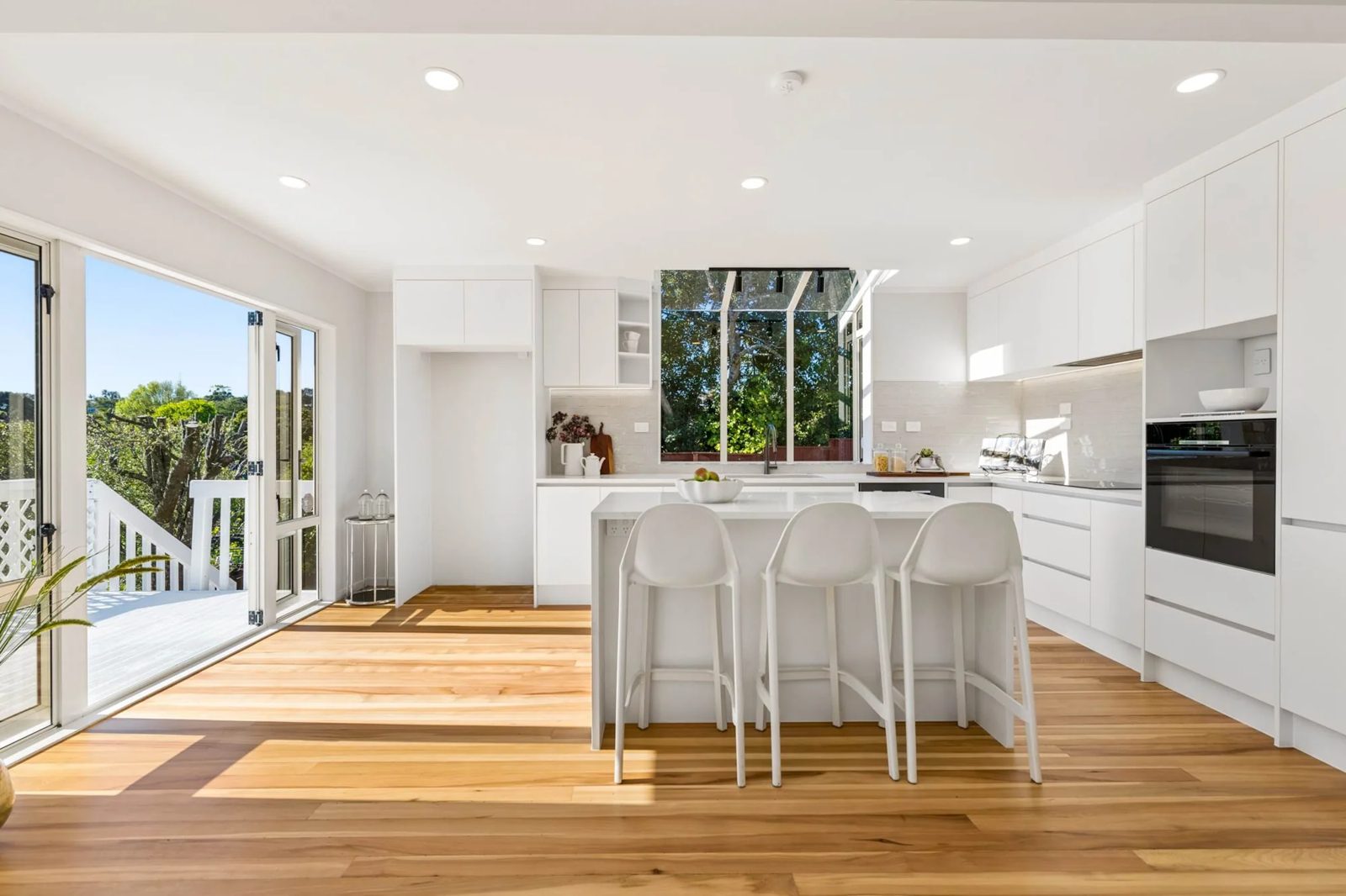 18 Gibson Place, Mellons Bay, photo 6